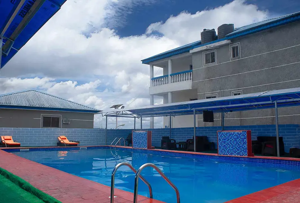 Akiavic swimming pool and pool bar